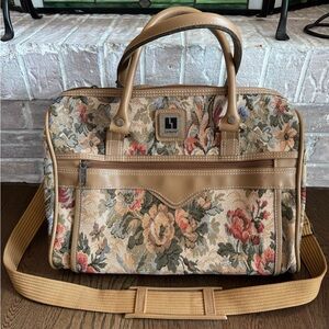 Vintage 1980s Leisure Brand Floral Tapestry Duffle Bag